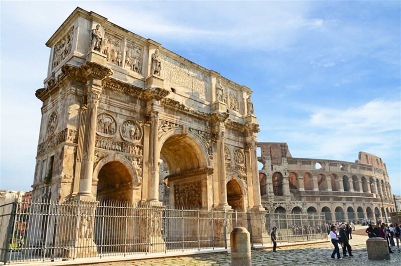 طاق کنستانتین یا Arch of Constantine