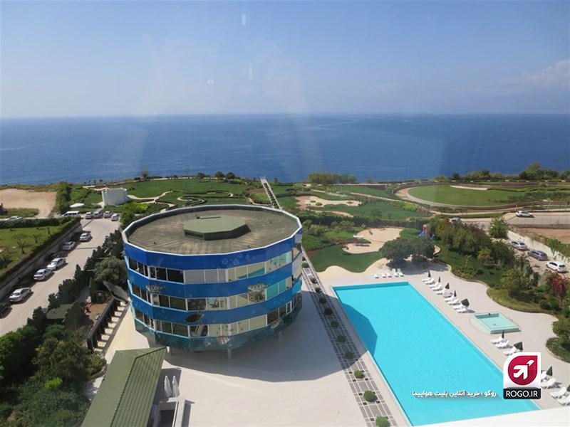 هتل عهای عجیب