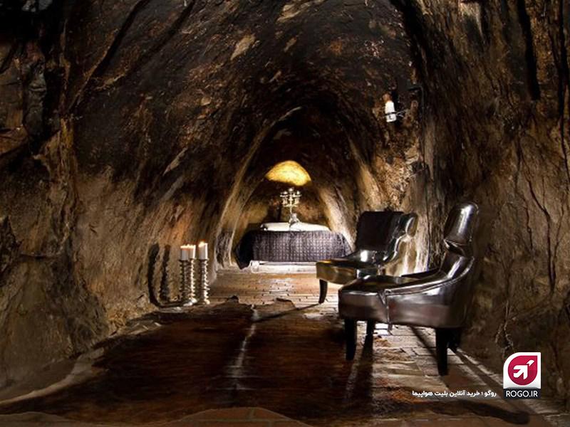 هتل در غار