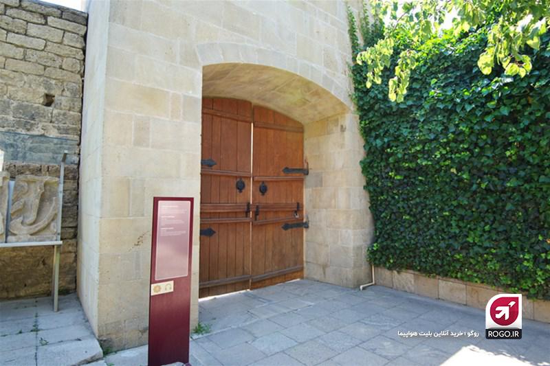 دروازه باکو