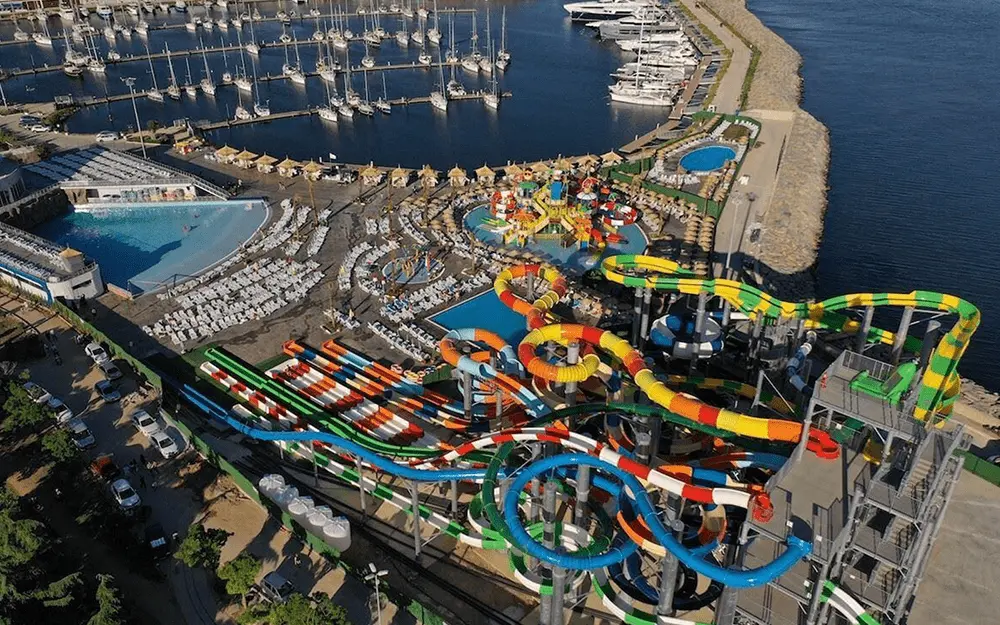 پارک آبی توزلا مارینا