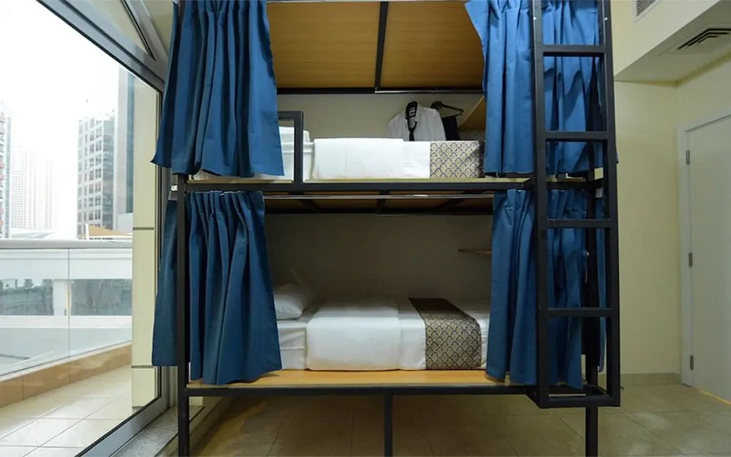 backpacker 16 hotel dubai